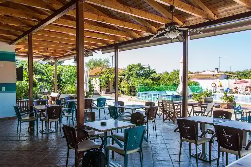 Zante Nest Studios & Apartments อลิกานาส ภายนอก รูปภาพ